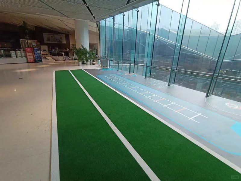Comparing different types of PVC flooring for sectional installation